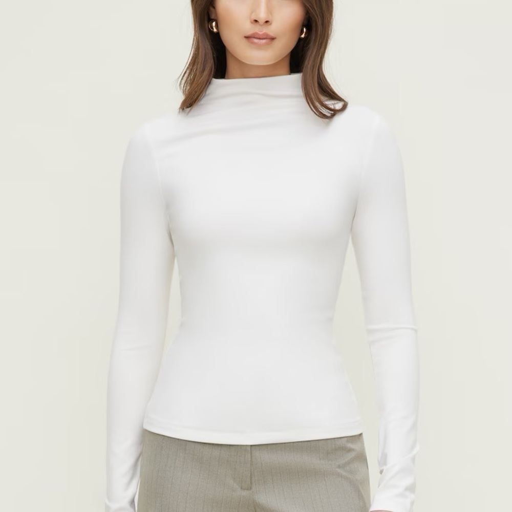 Dynamite Off-White Mock Neck Long Sleeve Top
